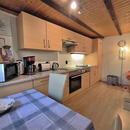 Ferienwohnung Mohnkopf - Unterkunft Fuer 2 Bis 3 Personen Mit Terrasse Jerrishoe Exterior photo