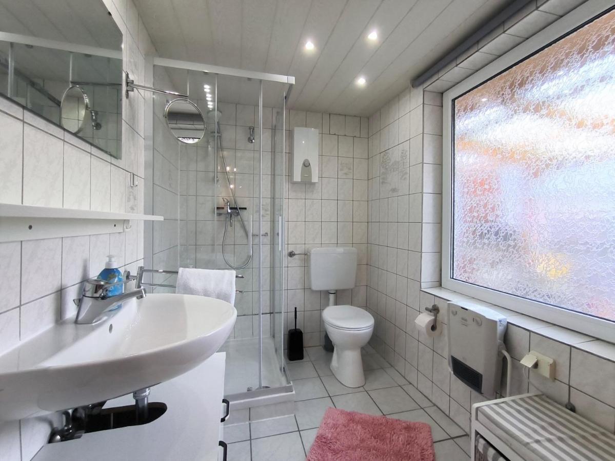 Ferienwohnung Mohnkopf - Unterkunft Fuer 2 Bis 3 Personen Mit Terrasse Jerrishoe Exterior photo