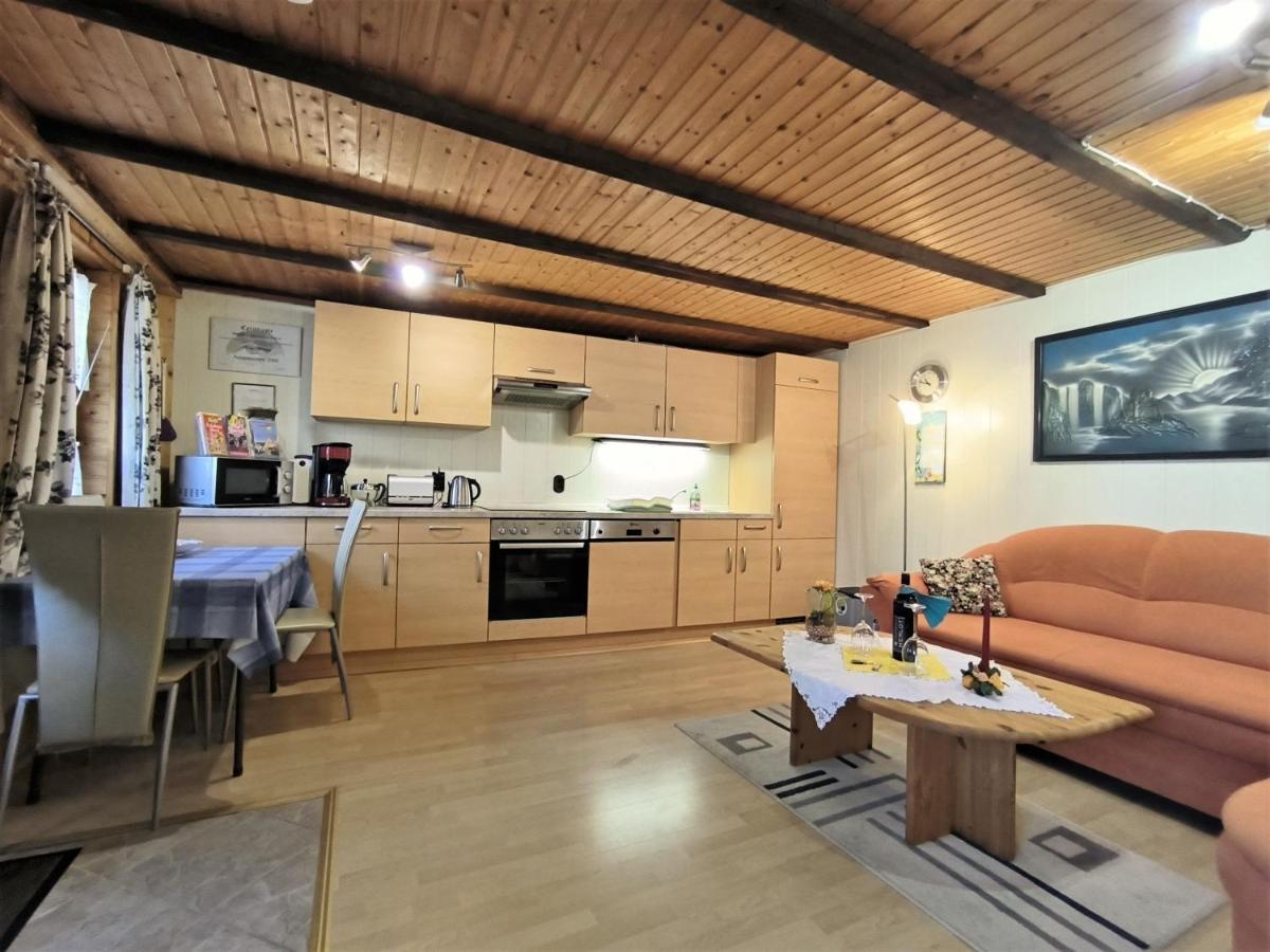 Ferienwohnung Mohnkopf - Unterkunft Fuer 2 Bis 3 Personen Mit Terrasse Jerrishoe Exterior photo